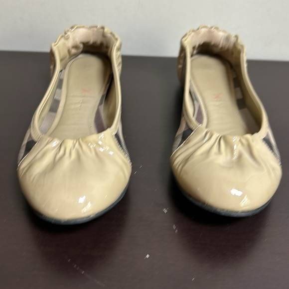 BURBERRY Nova Check Pattern Leather Ballet Flats Beige Rounded Toe Sz 39 US 9 - Picture 4 of 14
